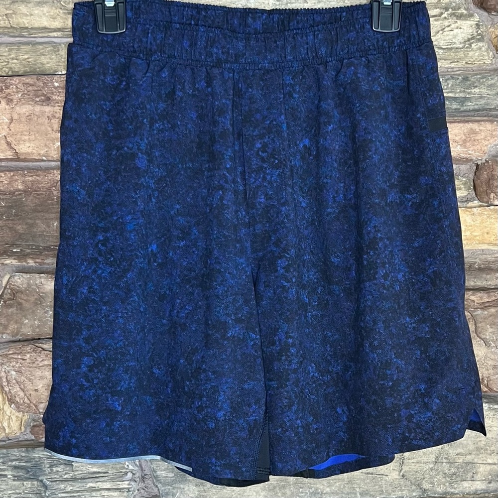 Lululemon Blue Black Pattern Limited Edition Linerless Running Shorts Medium